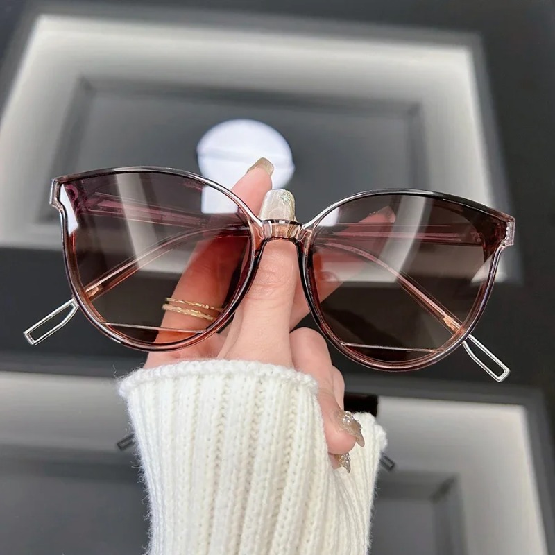 Vintage Fashion Brands - Cat Eye Vintage Sunglasses Women Men