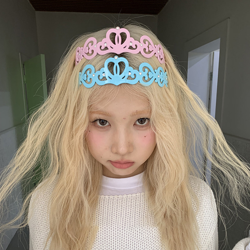 Vintage Fashion Photography - Y2K Vintage Millennium Crown Shape Headband