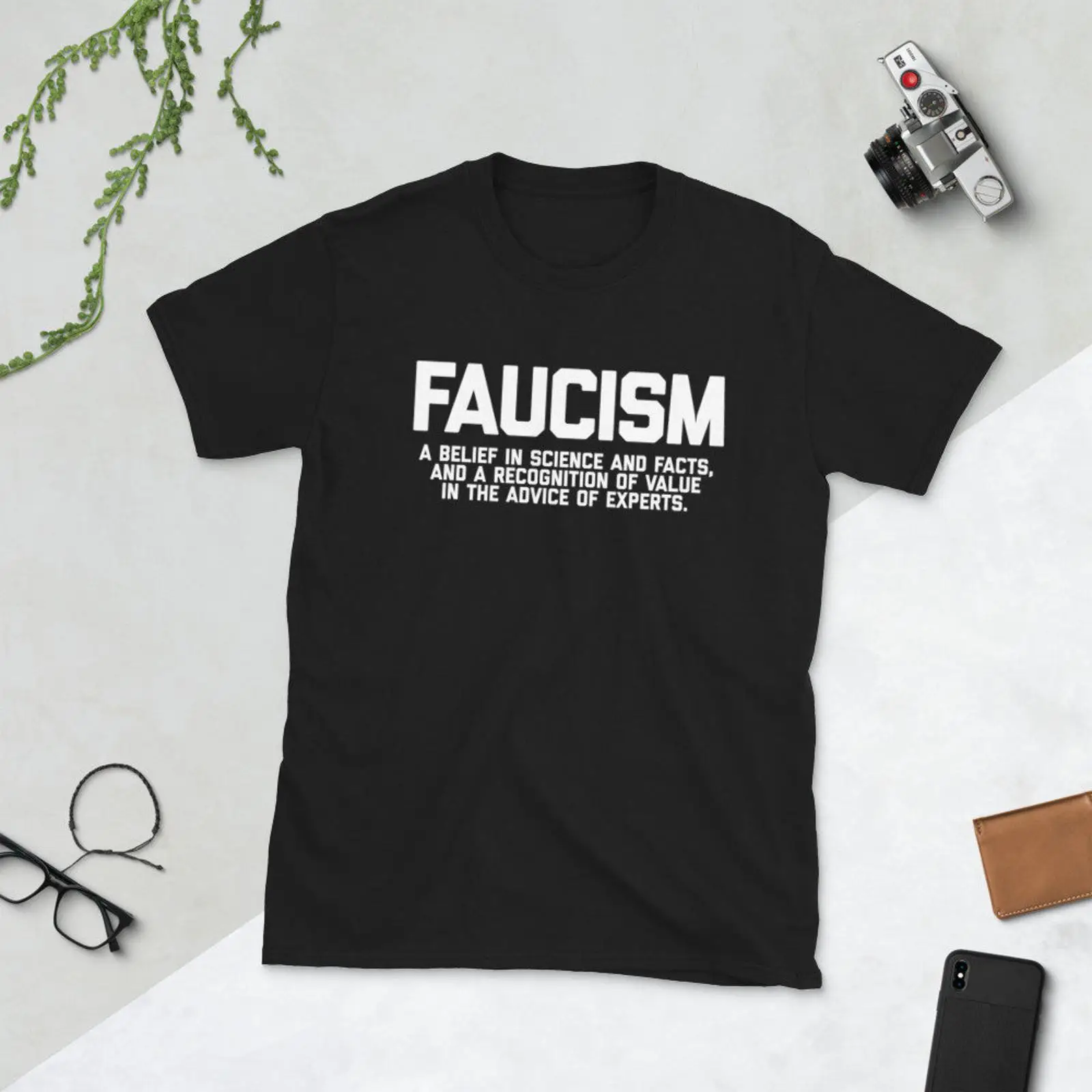 Faucism Belief in Science Fact - đánh giá và giá Vintage Fashion Expert